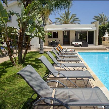 Soothing Sunset Villa With Private Pool, 200M From The Beach Pervolia Exterior foto