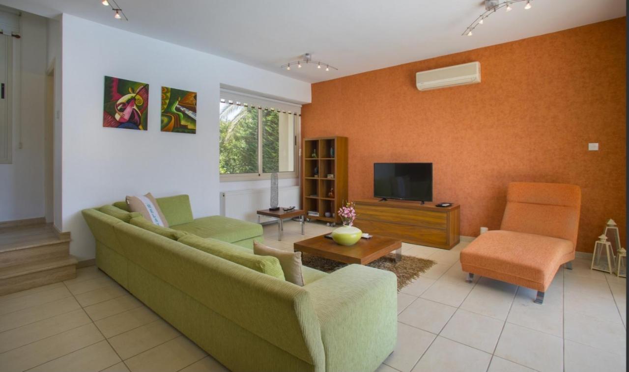 Soothing Sunset Villa With Private Pool, 200M From The Beach Pervolia Exterior foto