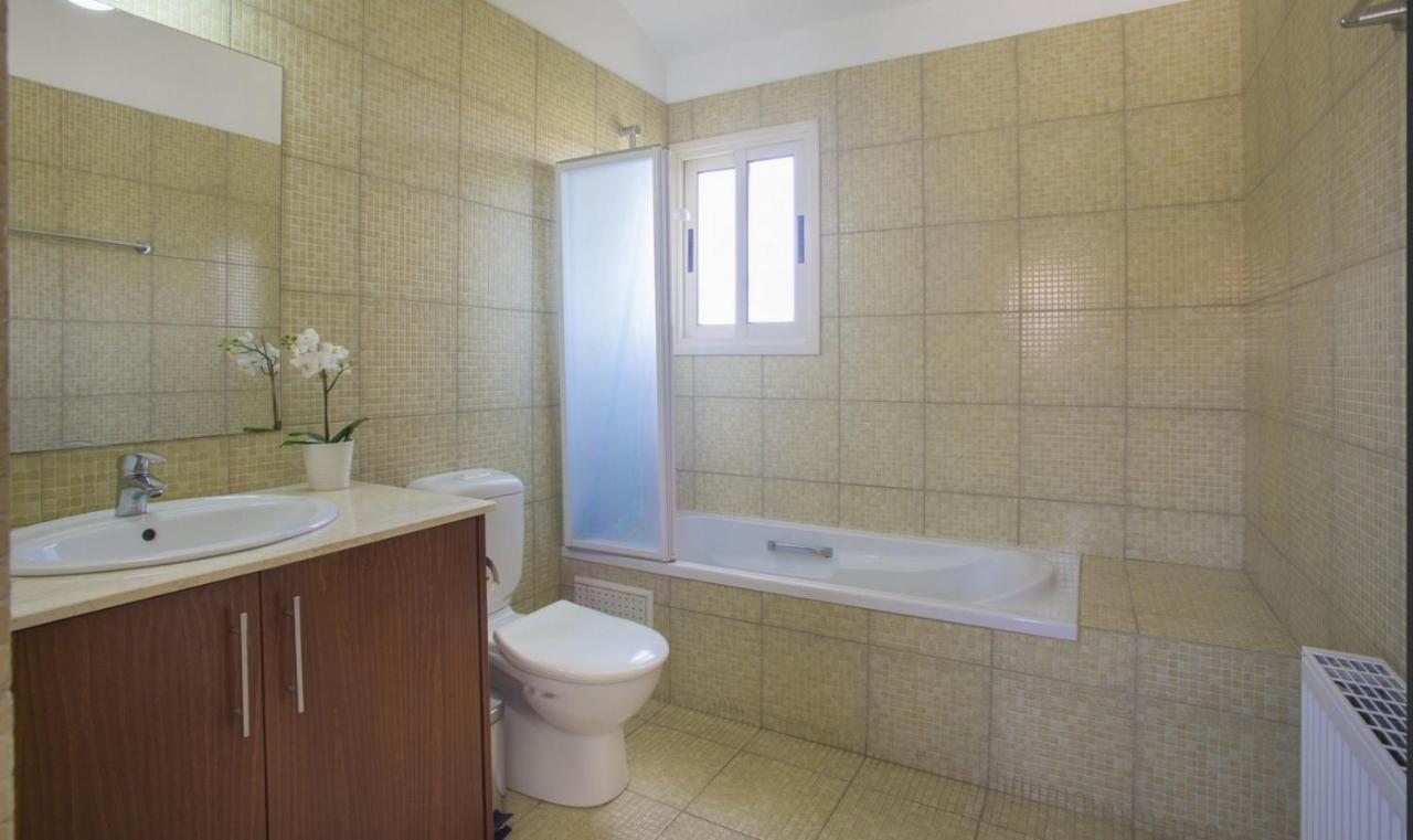 Soothing Sunset Villa With Private Pool, 200M From The Beach Pervolia Exterior foto